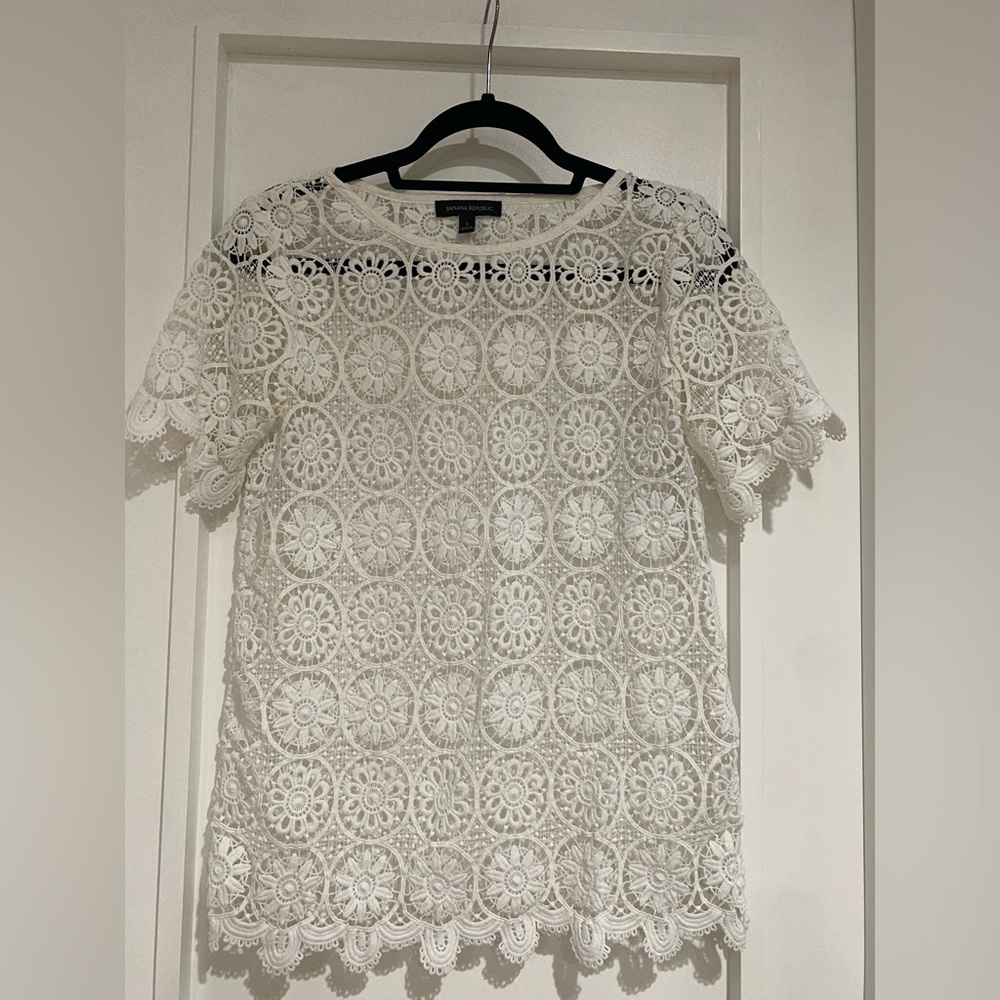Banana republic White crochet top size S
